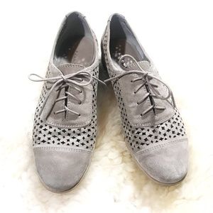 👞 Franco Sarto - Perforated Lace Cut Oxfords